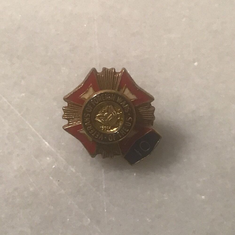 Vintage VFW 10 Year Continuous Membership Lapel Pin Gold Tone Red Enamel